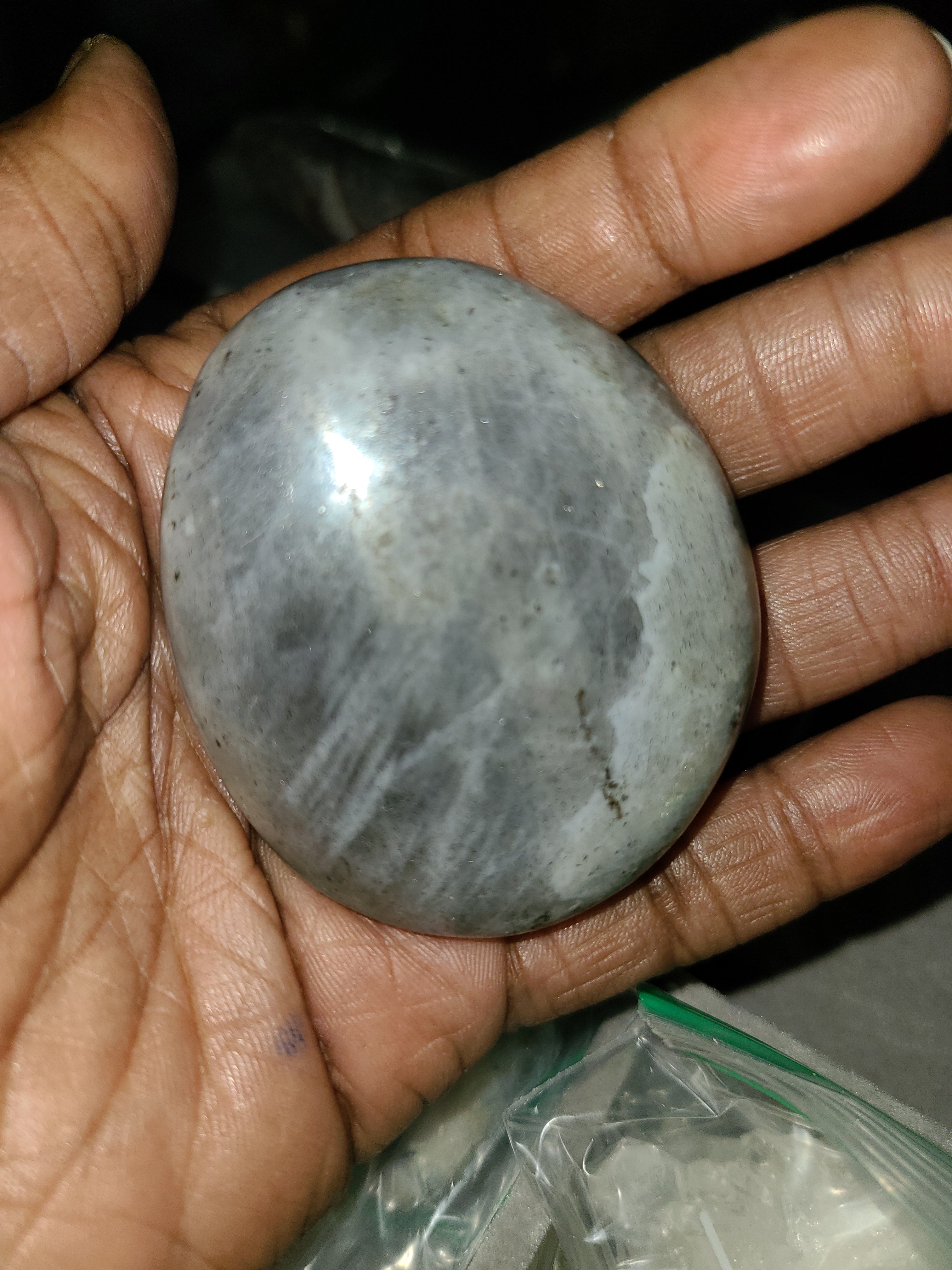 Labradorite Palm Stone: Intuition, Protection, Meditation Crystal