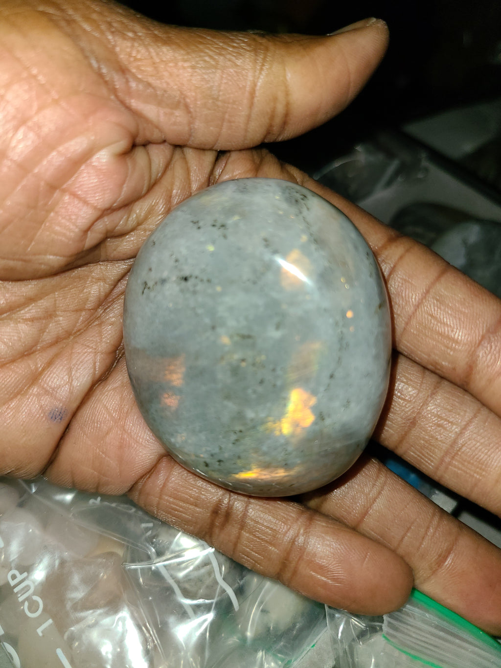 Labradorite Palm Stone: Intuition, Protection, Meditation Crystal